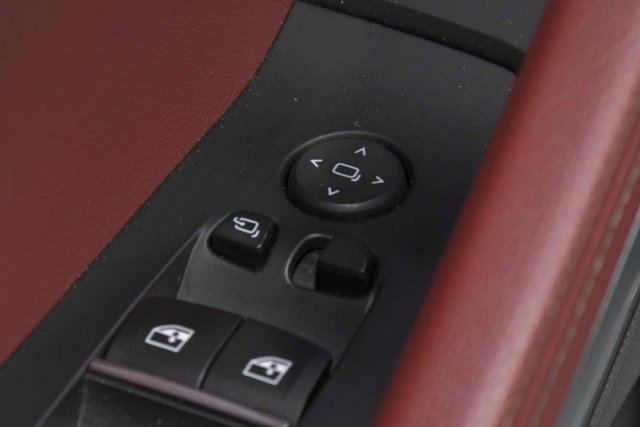 Used 2021 BMW X6 sDrive40i w/ M Sport Package RWD image 27