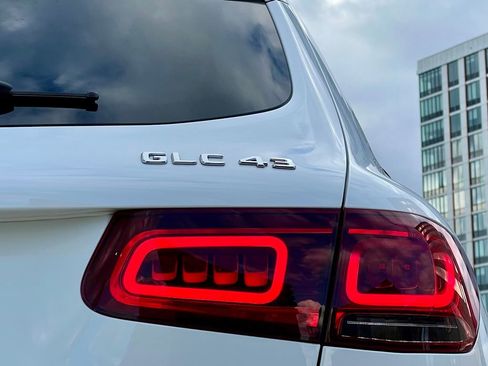 Certified 2022 Mercedes-Benz GLC 43 AMG 4MATIC image 9