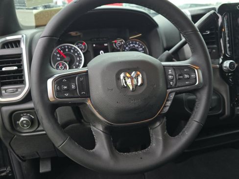 Used 2026 RAM 2500 Big Horn AWD/4WD image 8