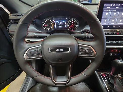 Used 2023 Jeep Compass Trailhawk image 26