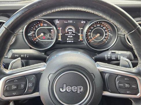 Used 2020 Jeep Wrangler Unlimited Sahara AWD/4WD image 31