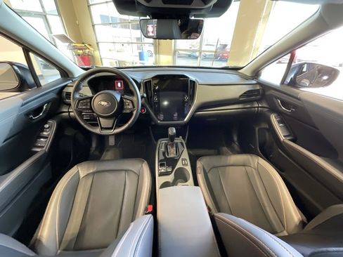 Used 2024 Subaru Crosstrek 2.5i Limited w/ Crosstrek Mirror Package image 9