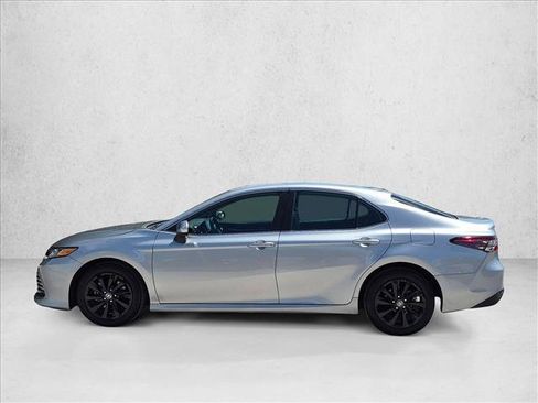 Used 2023 Toyota Camry LE FWD image 9