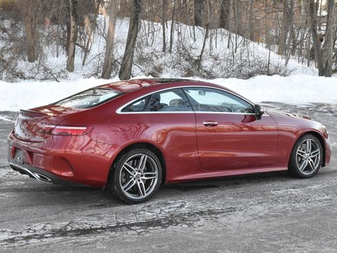 Used 2018 Mercedes-Benz E 400 E 400 4MATIC image 8