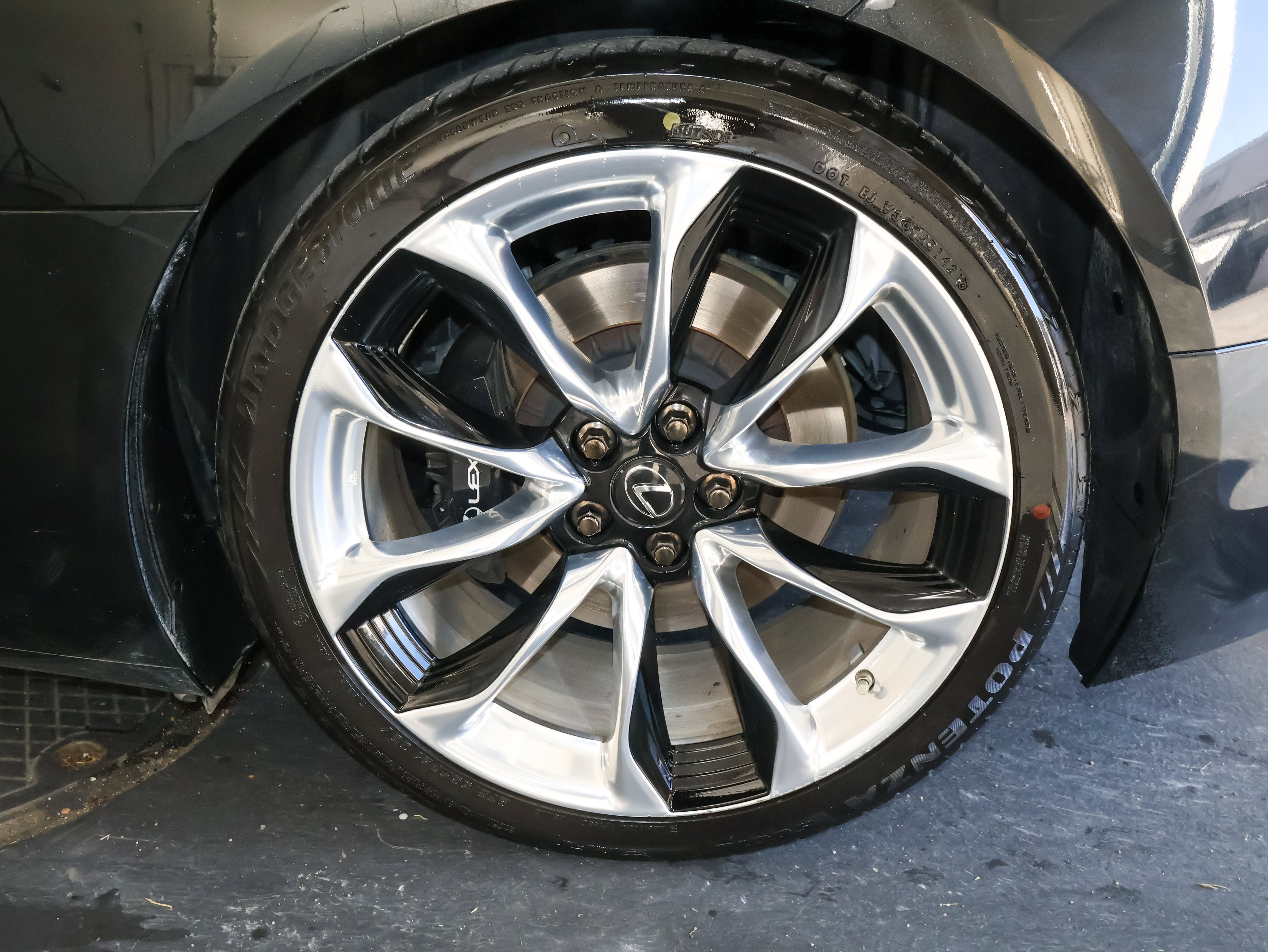 Used 2021 Lexus LC 500 Convertible w/ Touring Package RWD image 39