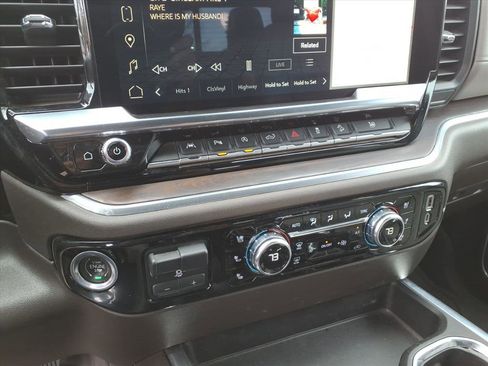 Used 2024 GMC Sierra 1500 SLT w/ SLT Premium Plus Package image 15