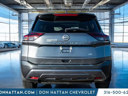 Used 2023 Nissan Rogue SL w/ SL Premium Package image 30