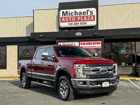 Used 2019 Ford F250 Lariat w/ Lariat Ultimate Package image 2