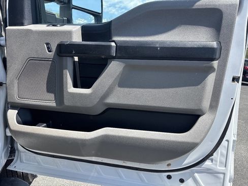 Used 2019 Ford F250 XL w/ Power Equipment Group AWD/4WD image 17