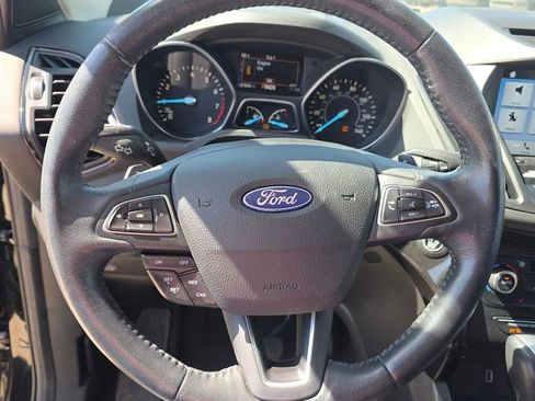 Used 2017 Ford Escape Titanium AWD/4WD image 14