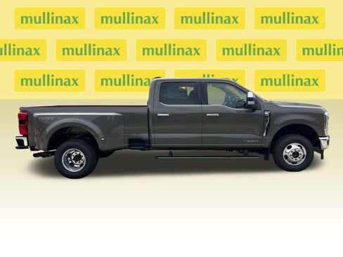 New 2026 Ford F350 King Ranch w/ Chrome Package AWD/4WD image 2