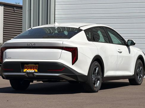 New 2026 Kia K4 FWD image 4
