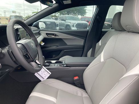 New 2026 Toyota Camry SE image 10