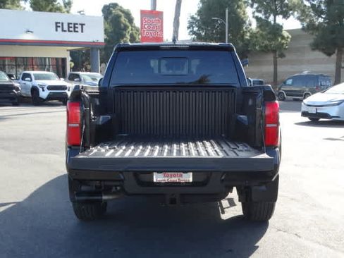 Used 2025 Toyota Tacoma TRD Sport image 16