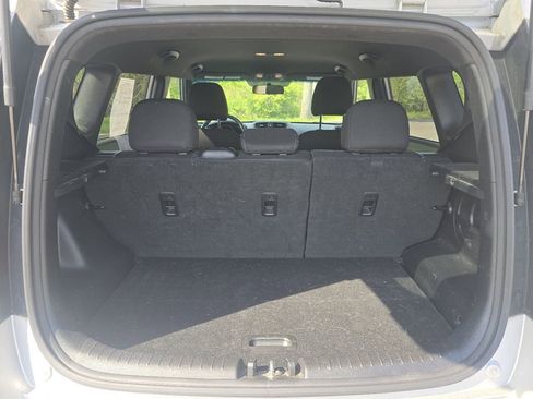 Used 2017 Kia Soul + FWD image 13