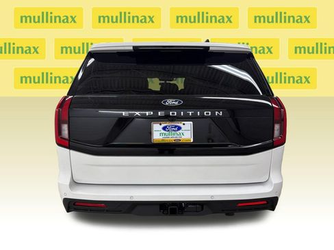 New 2027 Ford Expedition Active RWD image 7