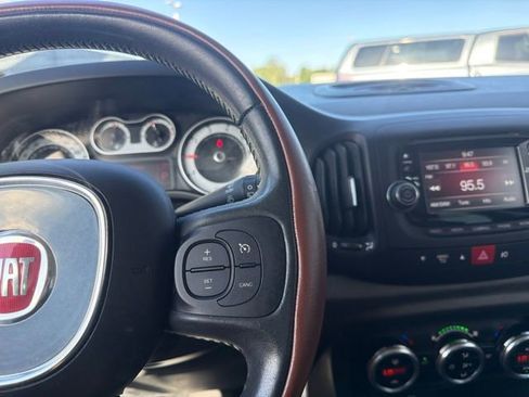 Used 2015 FIAT 500L Trekking FWD image 37