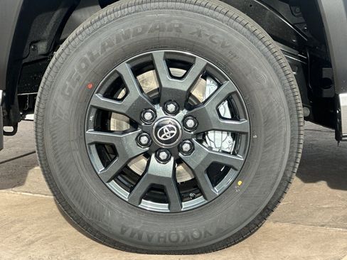 New 2026 Toyota 4Runner SR5 image 34