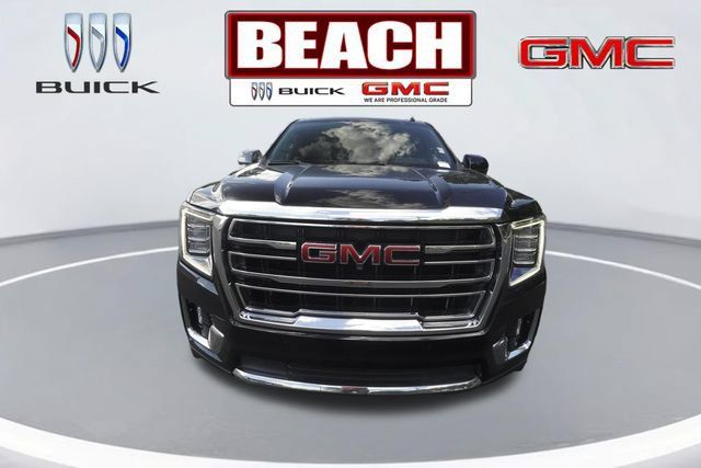 Used 2023 GMC Yukon SLT w/ SLT Premium Package AWD/4WD image 5