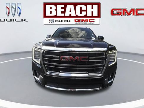 Used 2023 GMC Yukon SLT w/ SLT Premium Package AWD/4WD image 5