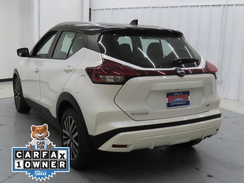 Used 2023 Nissan Kicks SV image 5