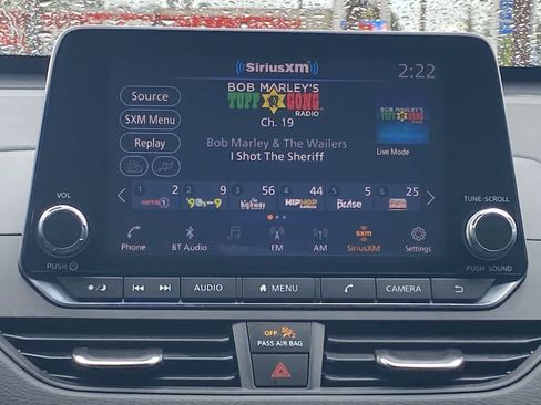 Used 2021 Nissan Altima 2.5 SR w/ SR Premium Package image 16