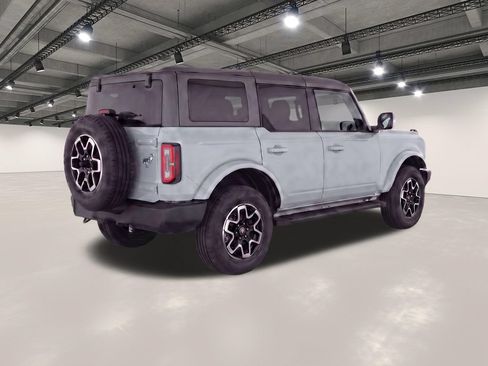 Used 2024 Ford Bronco Outer Banks AWD/4WD image 4
