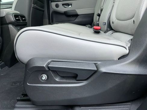 Certified 2023 Honda Pilot Elite image 39