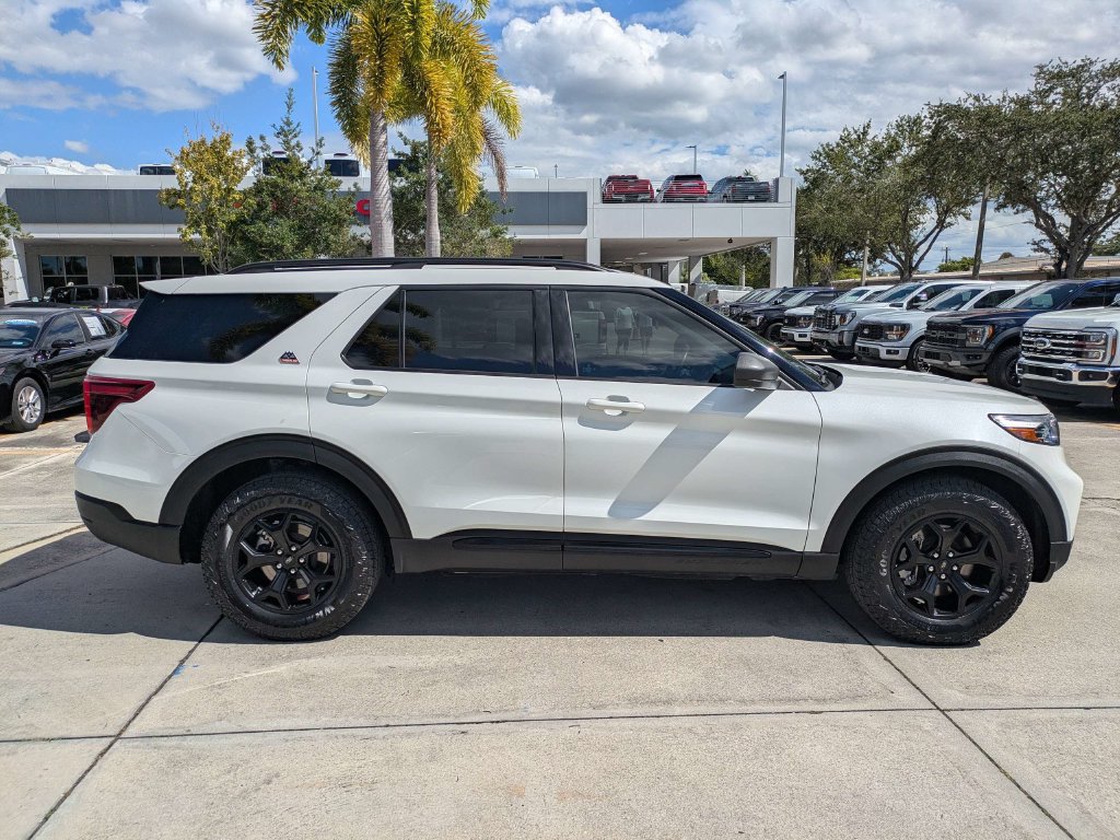 Used 2023 Ford Explorer Timberline AWD/4WD image 3