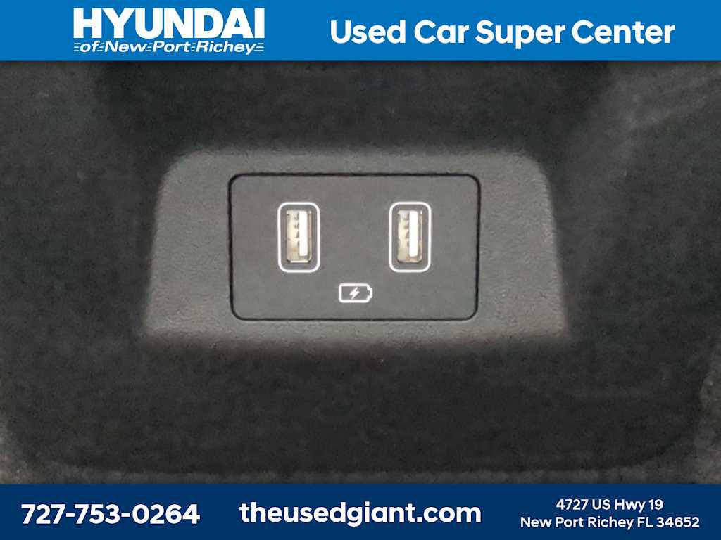 Certified 2022 Hyundai Tucson Limited w/ Cargo Package FWD image 16