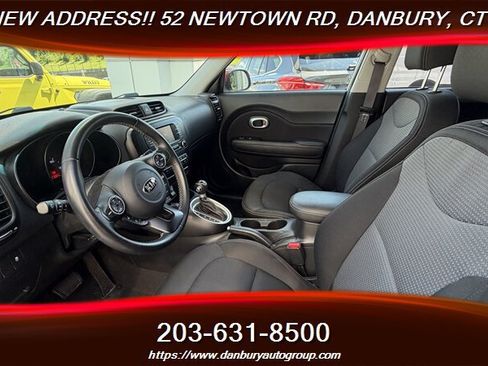 Used 2017 Kia Soul + w/ Designer's Package FWD image 11