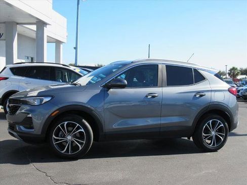 Used 2021 Buick Encore GX Select image 2