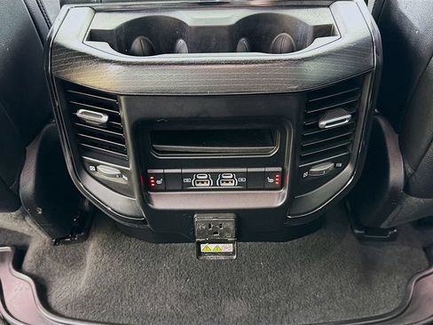 Used 2022 RAM 1500 Limited w/ Body-Colour Bumper Group AWD/4WD image 42
