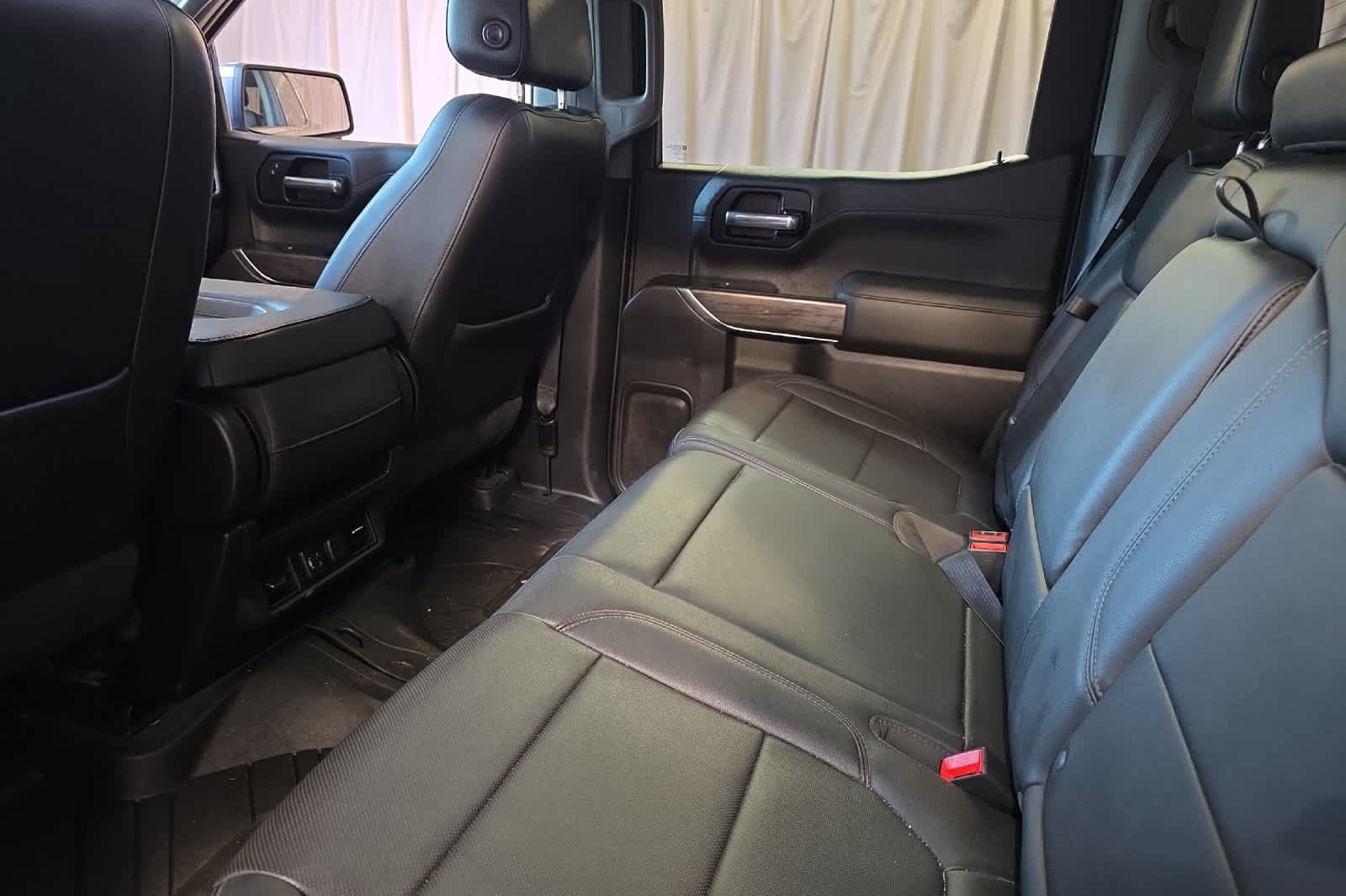 Used 2019 Chevrolet Silverado 1500 LTZ AWD/4WD image 5