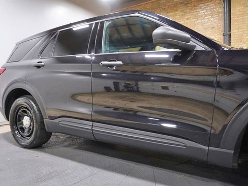 Used 2020 Ford Explorer Police AWD 3.3L V6 Hybrid image 9