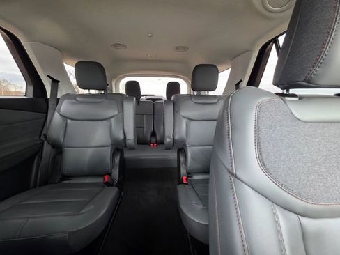 New 2026 Ford Explorer Active w/ Active Comfort Package image 32