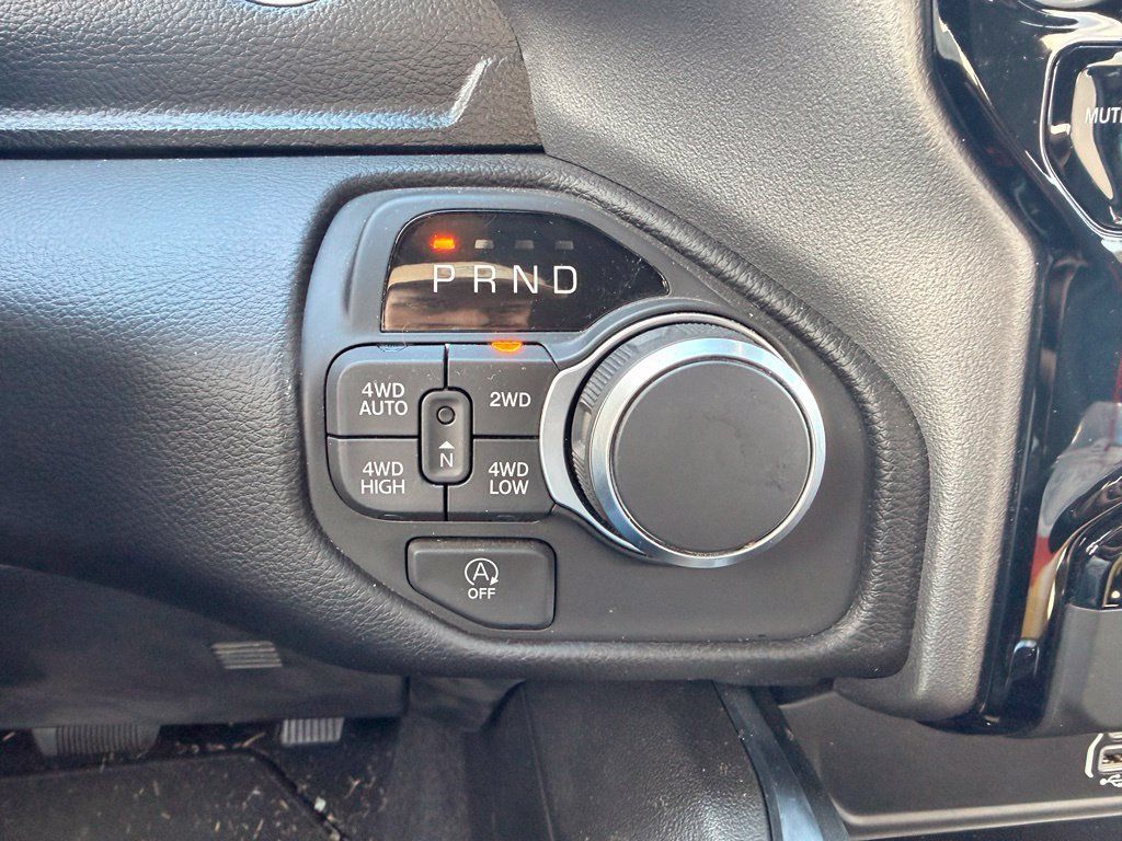 Used 2025 RAM 1500 Big Horn AWD/4WD image 20