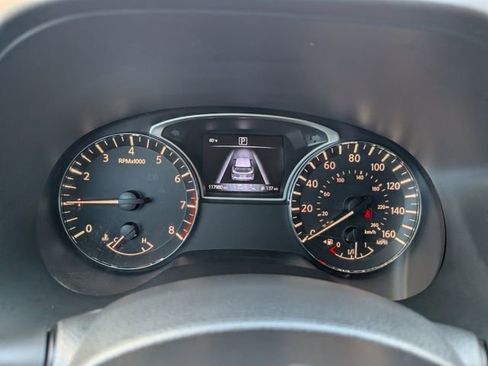 Used 2019 Nissan Pathfinder SL image 13