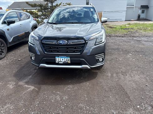 Used 2024 Subaru Forester Touring w/ POP Package 3 AWD/4WD image 2