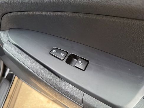 Used 2025 Kia Sportage LX image 49