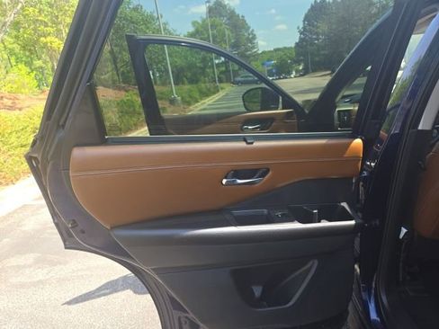 Used 2023 Nissan Pathfinder Platinum w/ Cargo Package image 15