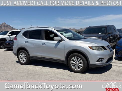 Used 2015 Nissan Rogue SV w/ SV Family Package AWD/4WD image 1