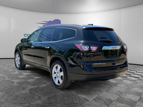 Used 2017 Chevrolet Traverse LT w/ Style and Technology Package AWD/4WD image 3