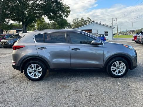 Used 2019 Kia Sportage LX FWD image 4