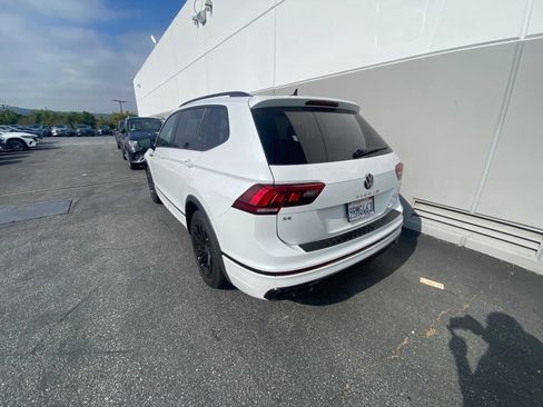Used 2024 Volkswagen Tiguan SE R-Line FWD image 4