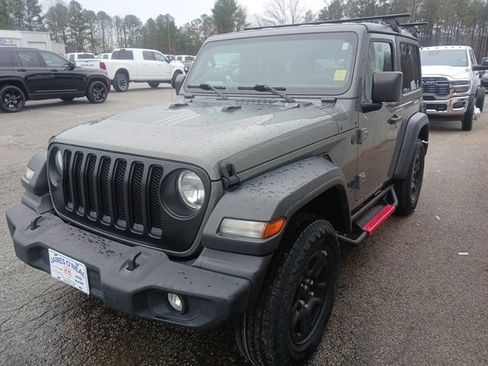 Used 2023 Jeep Wrangler Sport image 9
