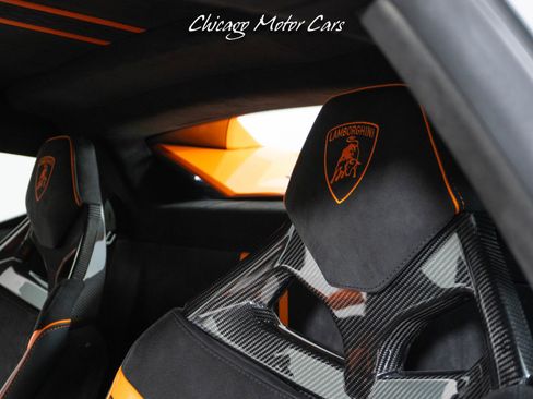 Used 2023 Lamborghini Huracan Tecnica image 39
