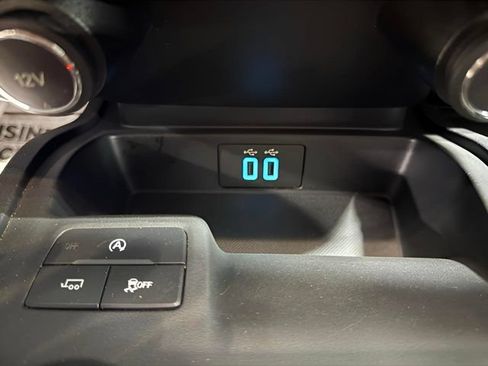 Used 2020 Ford Ranger XLT w/ XLT Sport Appearance Package AWD/4WD image 19