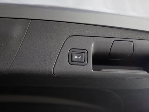 Used 2022 Buick Envision Avenir w/ Technology Package II image 12