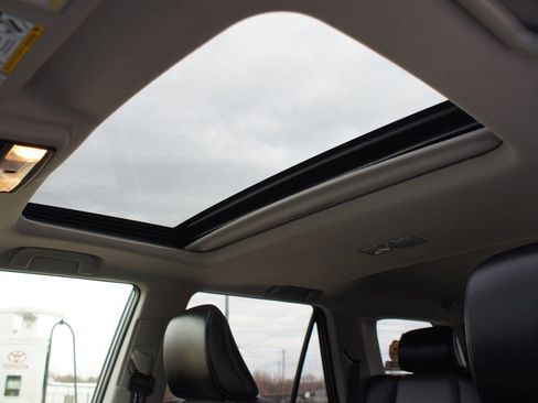 Used 2016 Toyota 4Runner SR5 Premium image 6